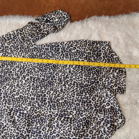 Equipment Reese Leopard Print Button Down Shirt Size XS - Picture 7 of 15